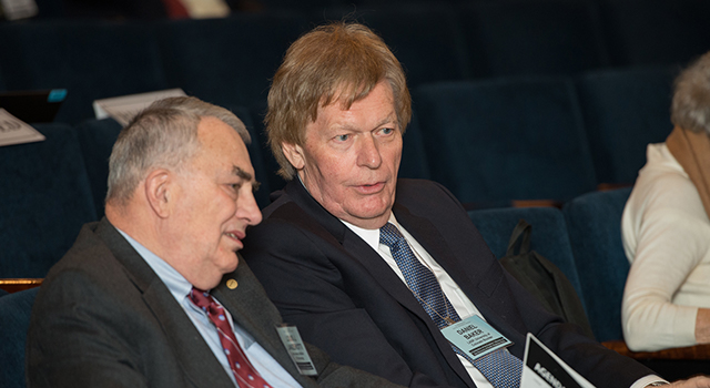 Louis Lanzerotti of the New Jersey Institute of Technology (left) and Daniel Baker of the University of Colorado Bouler.